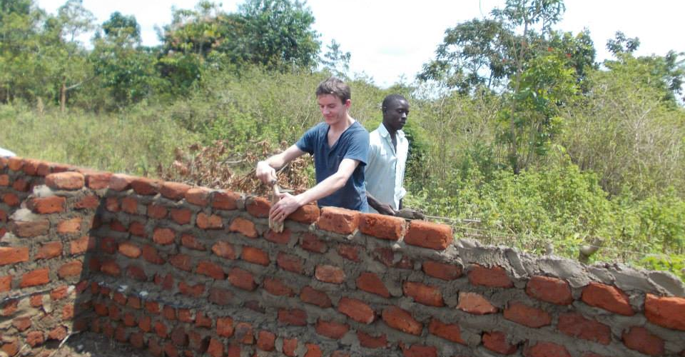 Uganda Construction Volunteer Program