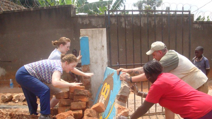 Uganda Construction Volunteer Project