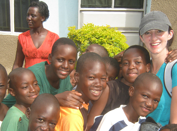Uganda community volunteer work